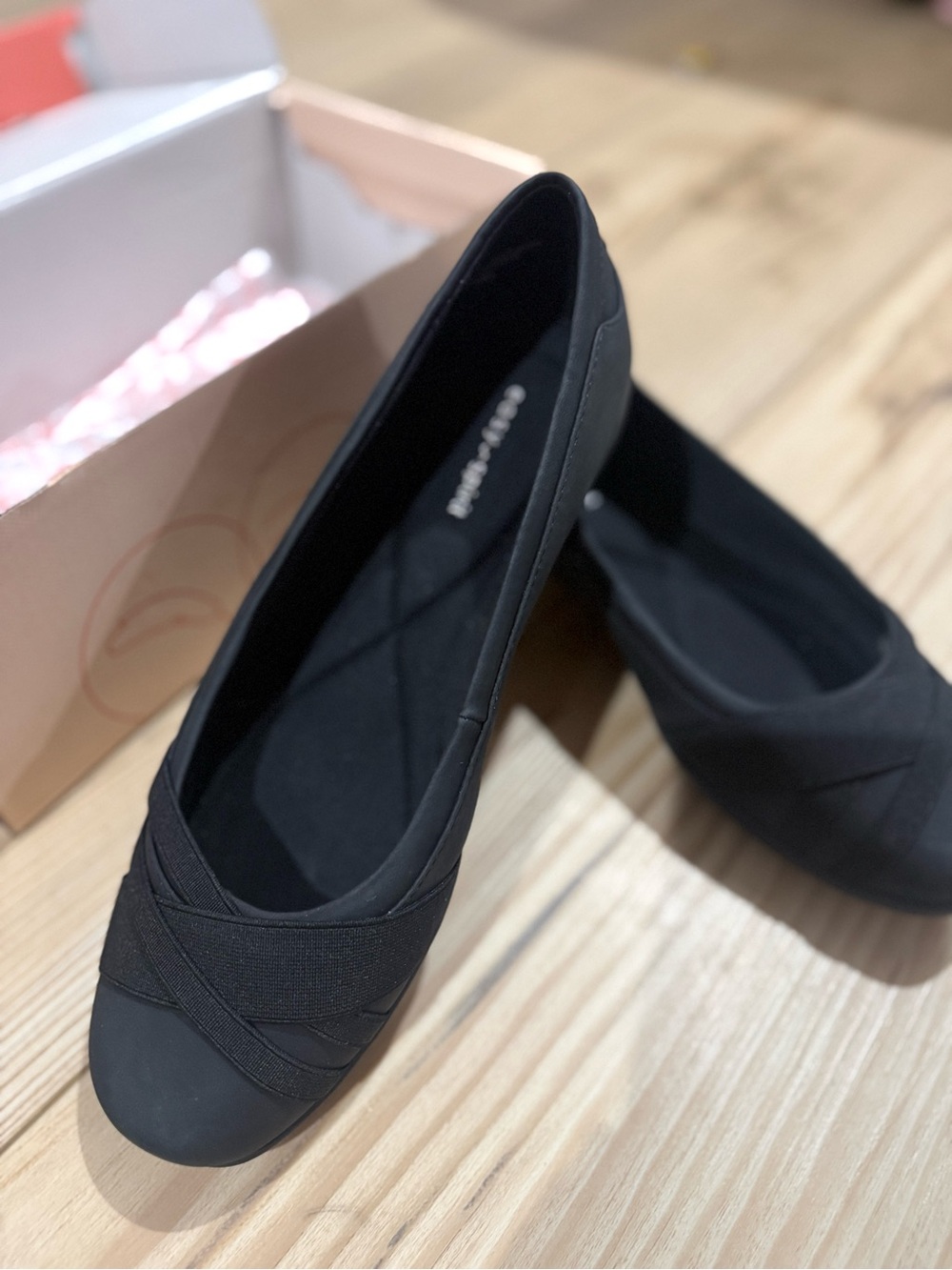 Easy Spirit Black Women's Slip-On Ballet Flats - Picture 2 of 6